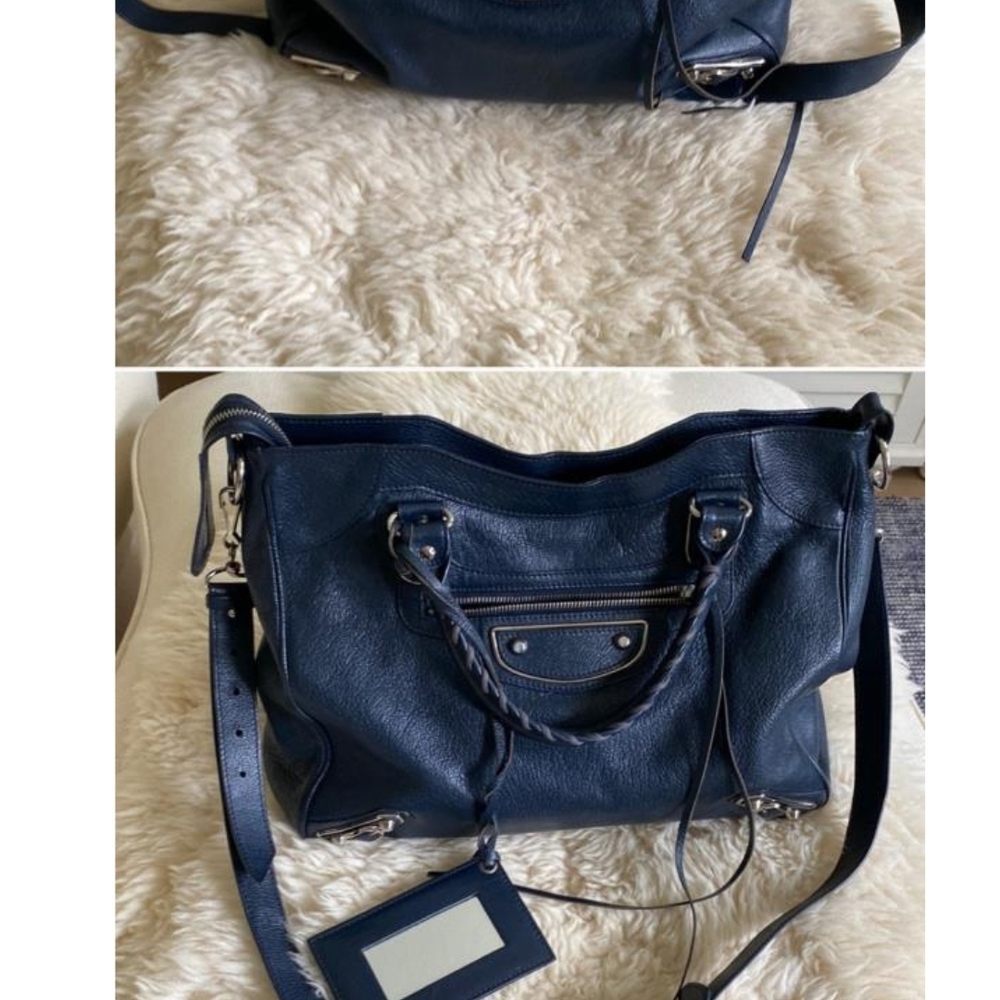 Elegant Navy Blue Leather Handbag